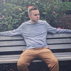 Meet your Posher, Dex